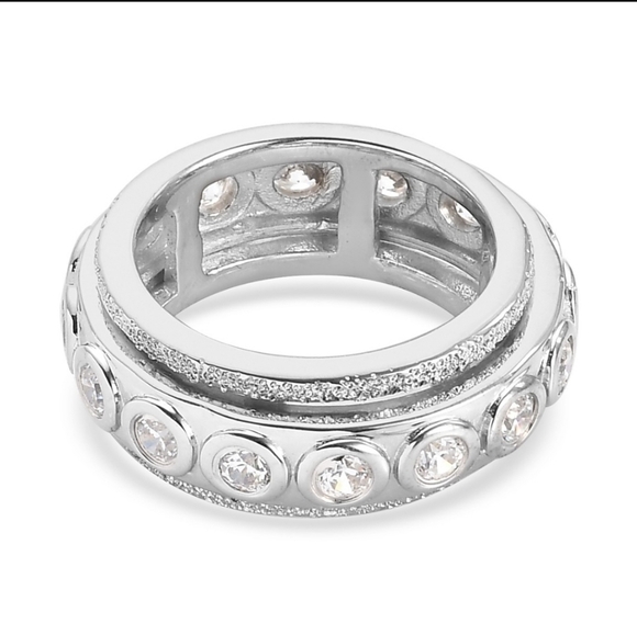 Elegant Silver Band with Crystal Accents - Picture 3 of 9